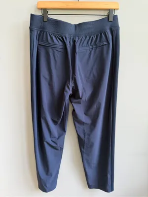 Athleta Brooklyn Ankle Pant in Navy Size 8 Casual Wrinkle Resistant Stretch thumbnail 7