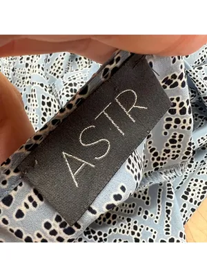 Astr Sleeveless Modern Office Draped V-Neck Blouse Blue Black Size Medium thumbnail 7
