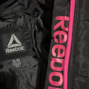 Reebok | NWOT Women's Black Pink Trim Thick Winter Puffer Jacket Coat (size XL) thumbnail 13