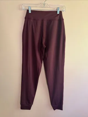 Women’s High-Rise Joggers in Deep Plum thumbnail 5