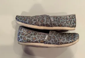 TOMS | Womens Alpargata Classic Silver Glitter Cheetah Print. Size: 6 thumbnail 10