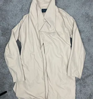 Womens tan trench‎ coat Size L thumbnail 1