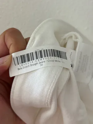 Quince Bella stretch straight jeans in cloud white thumbnail 5
