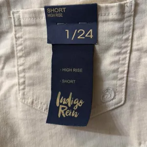Women’s Indigo Rein Hi Rise Cream Shorts NWT Cream 1/24 Frayed Hem thumbnail 7
