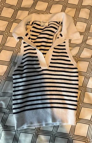 Abercrombie and Fitch tank thumbnail 1