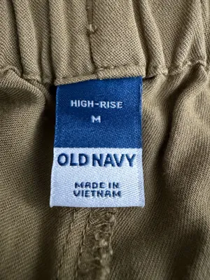 Old Navy Olive Drawstring Utility Shorts thumbnail 4