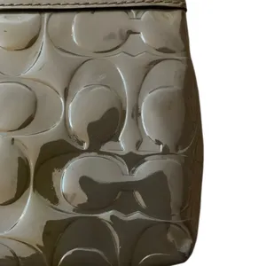 Coach Moss Green Patent Leather Signature‎ Wristlet Y2K Aesthetic thumbnail 3