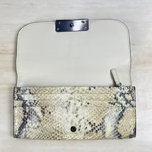 Coach Snakeskin Embossed Leather Long Wallet Turnlock Cream Grey Clutch thumbnail 4
