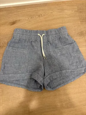 Athleta Cabo Linen Shorts Size 8 4” thumbnail 2