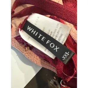 White Fox Boutique Burgundy Lace Underwire Bralette Zip Back‎ XXS thumbnail 4