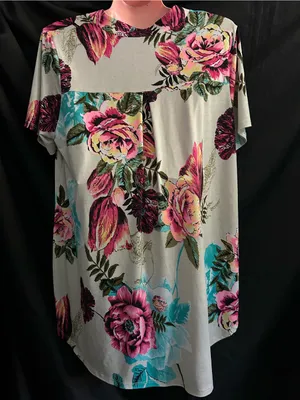Floral V-Neck Short Sleeve Women's Top in Cream Pink & Teal LG thumbnail 8