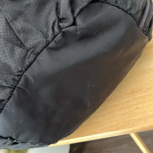 Lululemon Sackasana Black Nylon Shoulder Bag thumbnail 12