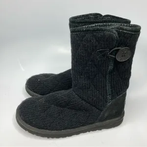 UGG black quilted knit boots size‎ 5 thumbnail 1