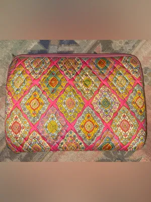 Pink Patterned Quilted laptop pouch thumbnail 4