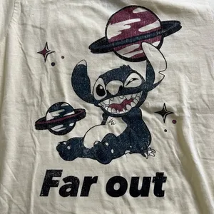 Disney 🤩4/$15🥳 Stitch graphic tee thumbnail 2