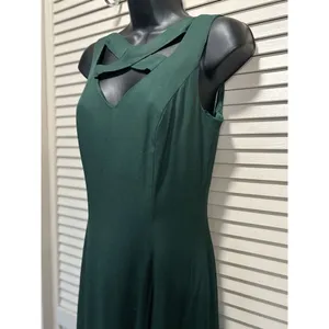 Loralie Maxi Formal Dress Sleeveless Green Strap V Neck Lined Size 6 Back‎ Zip thumbnail 3
