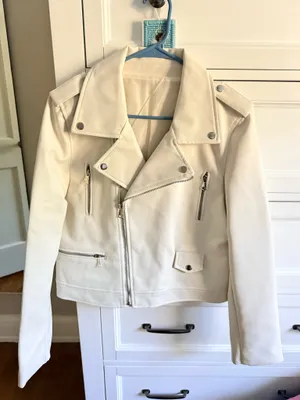 White Leather Jacket Size L thumbnail 1