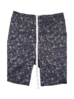 All In Motion Biker Shorts Gray Black Marble Print Pockets Size Small thumbnail 3