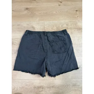 Aerie Women's Shorts Gray Solid Adventure Utility Frayed Hem linen blend size M thumbnail 2