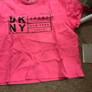 NWT Dkny sport pink top small‎ thumbnail 6