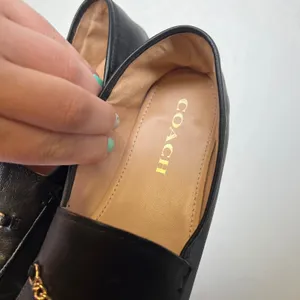 Coach Leah Loafers Black Leather‎ Gold Chain C Charm Flats CB989 Womens 8B thumbnail 6