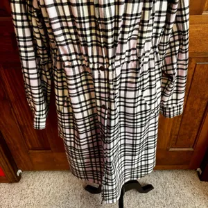Torrid Jacket Women’s Size 2 2X Pink Plaid Flannel Hooded Anorak Snaps Spring thumbnail 4