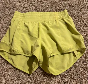 Lululemon Hotty Hot 2.5" thumbnail 1
