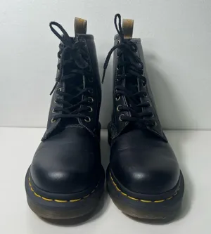 Dr. Martens 1460 The Originals Smooth Leather Lace Up Ankle Boots thumbnail 2