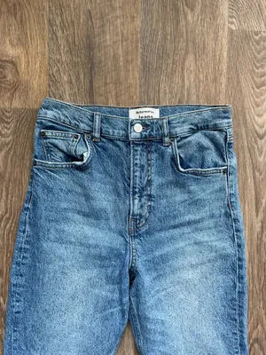 Reformation Liza Ultra High Rise Straight Jeans Medium Wash Denim Size 27 thumbnail 2
