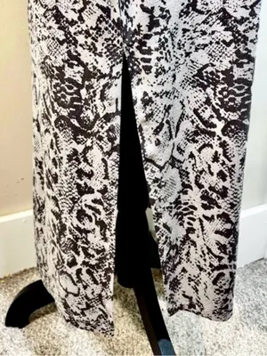 💥NWT Garnet Hill Python Print TENCEL Mock Neck Side Slit Maxi Dress Sz S💛 thumbnail 8
