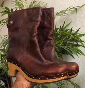 UGG Y2K Brown Lynnae Leather Shearling Fold Over Boot Wood Heel Bratz Whimsi 2000s #Fairy #Cottagecore Sz 10 thumbnail 1