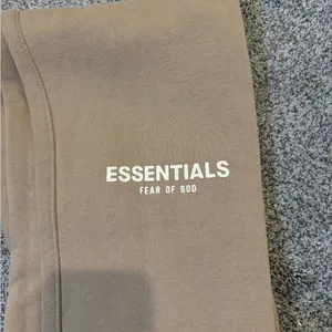 Fear of God Essentials Sweatpants thumbnail 5