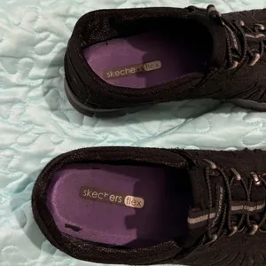 Skechers Womens Gratis In Motion Black Casual Shoes Sneakers Size 8.5 thumbnail 4