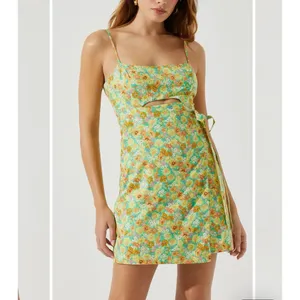 Astr‎ Women's Floral Spring Green Mini Keyhole Wrap Dress Size Small thumbnail 5