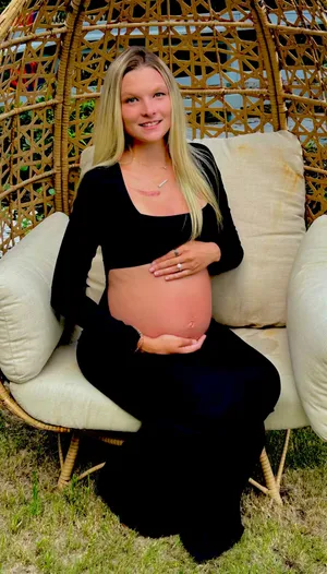 Amazon Maternity dress thumbnail 1