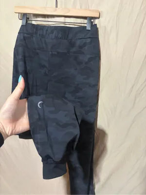 Zyia joggers thumbnail 3
