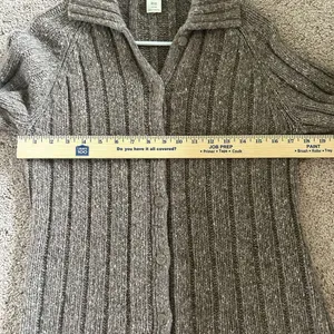 J. Crew Thick Wool Blend Cardigan Sweater Size Medium Fall Cozy Chic thumbnail 8