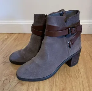 Brown Michael Kors boots size 7.5 thumbnail 1