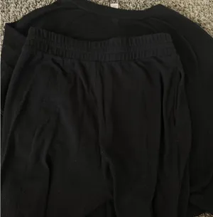 Victoria's Secret Pajama Set Black thumbnail 4