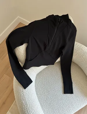 Lululemon Cropped Half-Zip thumbnail 6