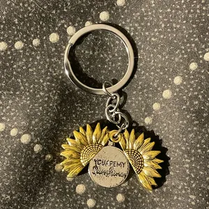 NWOT Sunflower Keychain with Inspirational Charm thumbnail 1