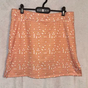 Puma size 10 orange polka dot skort thumbnail 1