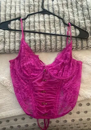 Urban Outfitters Top thumbnail 1