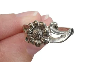 Sterling Silver DBD Stamped Sunflower Flower & Vine Ring thumbnail 5