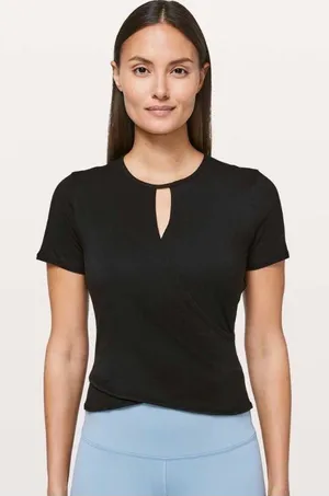 Lululemon Round Trip Short Sleeve in Black thumbnail 1