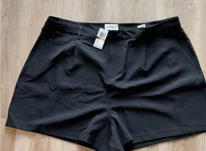 Edikted Black High-Rise Tailored Bermuda‎ Shorts thumbnail 1