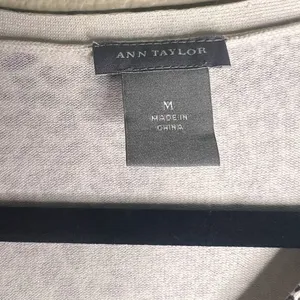Ann Taylor button Up Sleeve‎ top Office  size Medium thumbnail 3