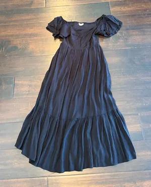 Black Dress thumbnail 1