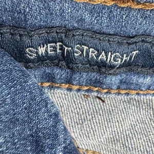 Lucky Brand Sweet Straight Jeans Womens 6/28 Medium Wash Blue Straight Leg Denim thumbnail 5