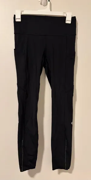 Lululemon Black Leggings with Pockets Size 6 thumbnail 1